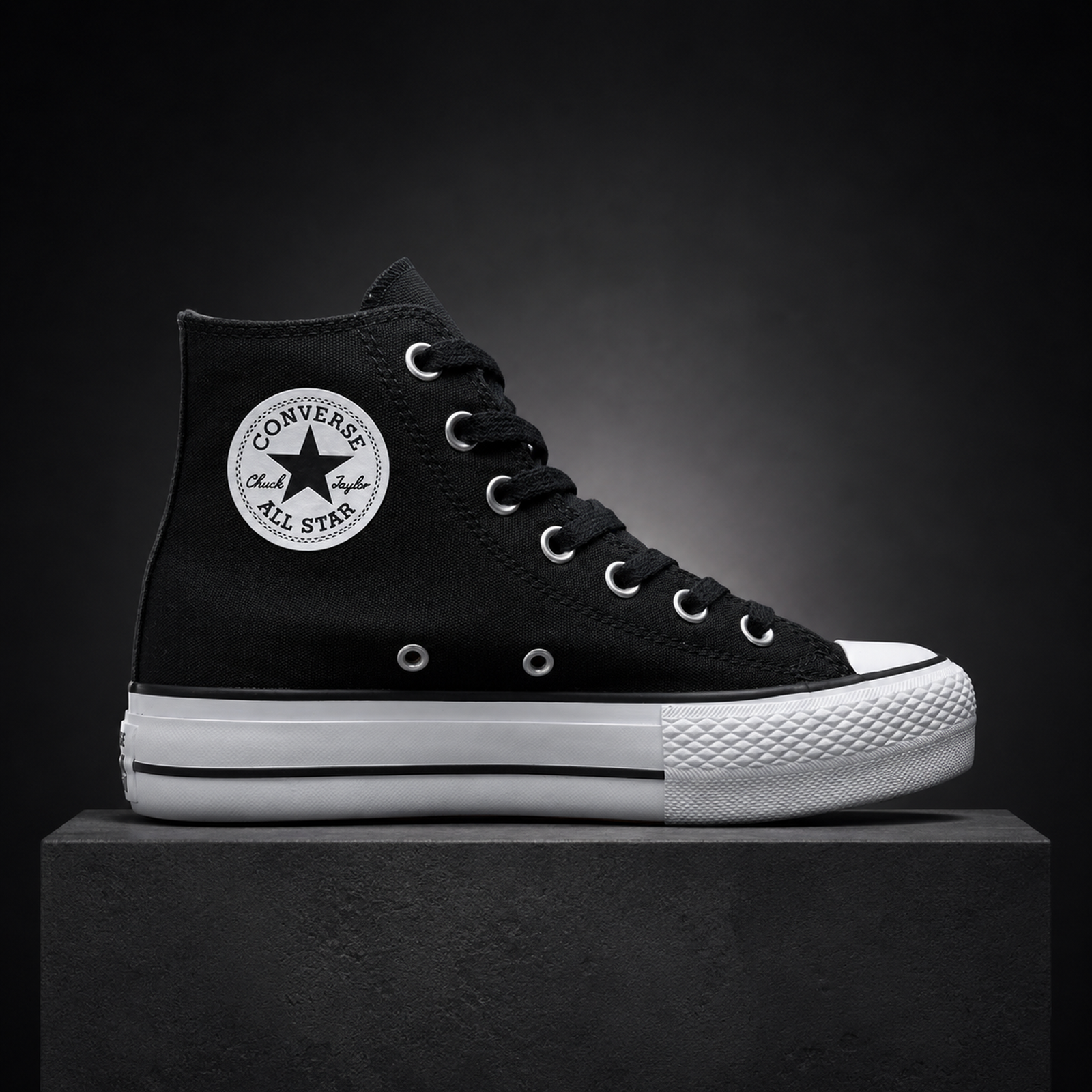 Converse Chuck Taylor Platform High Black studio
