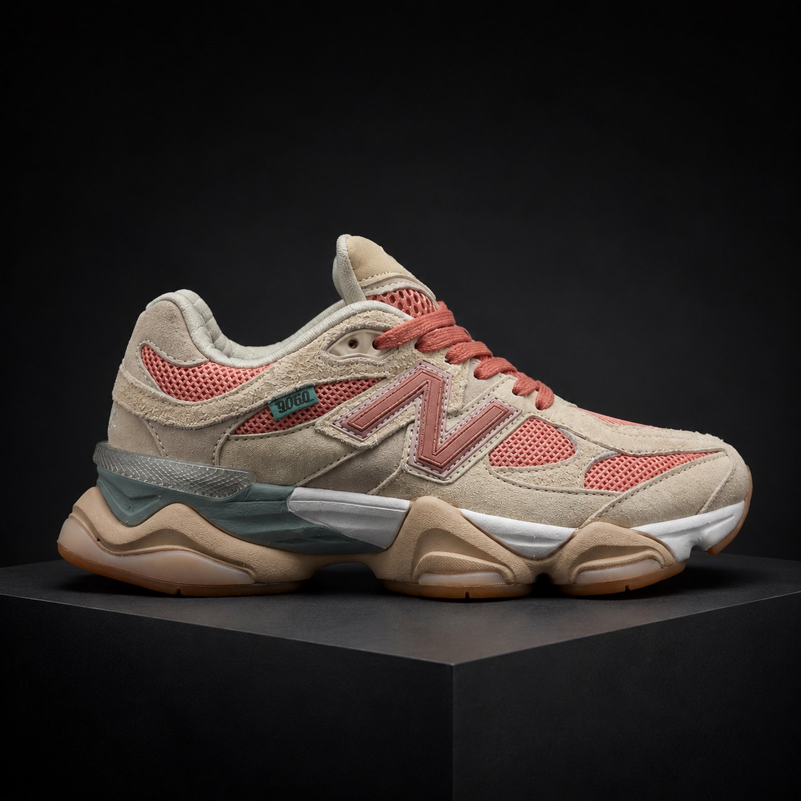 New Balance 9060 Beige Coral studio