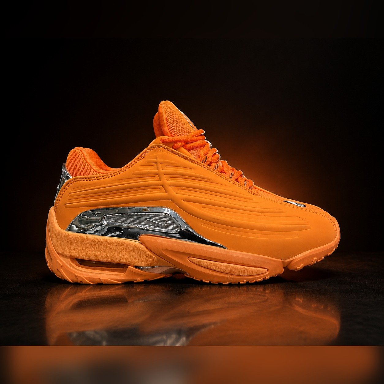 Nike Air Max Drift Vivid Orange Chrome studio