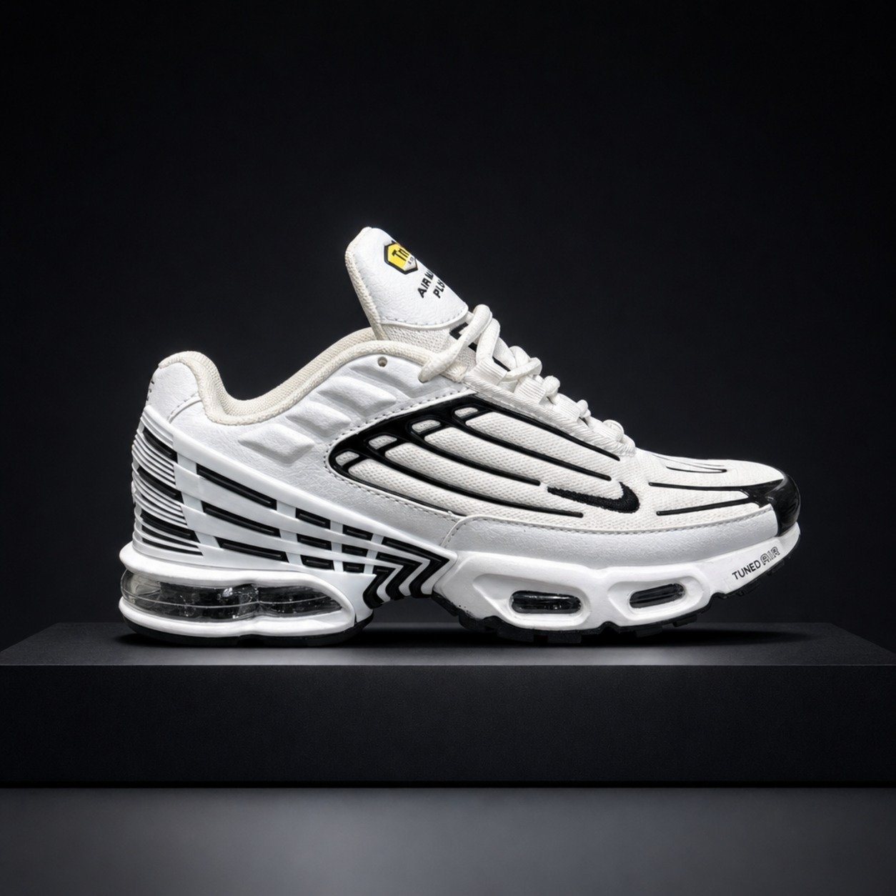 Nike Air Max Plus 3 White Black studio