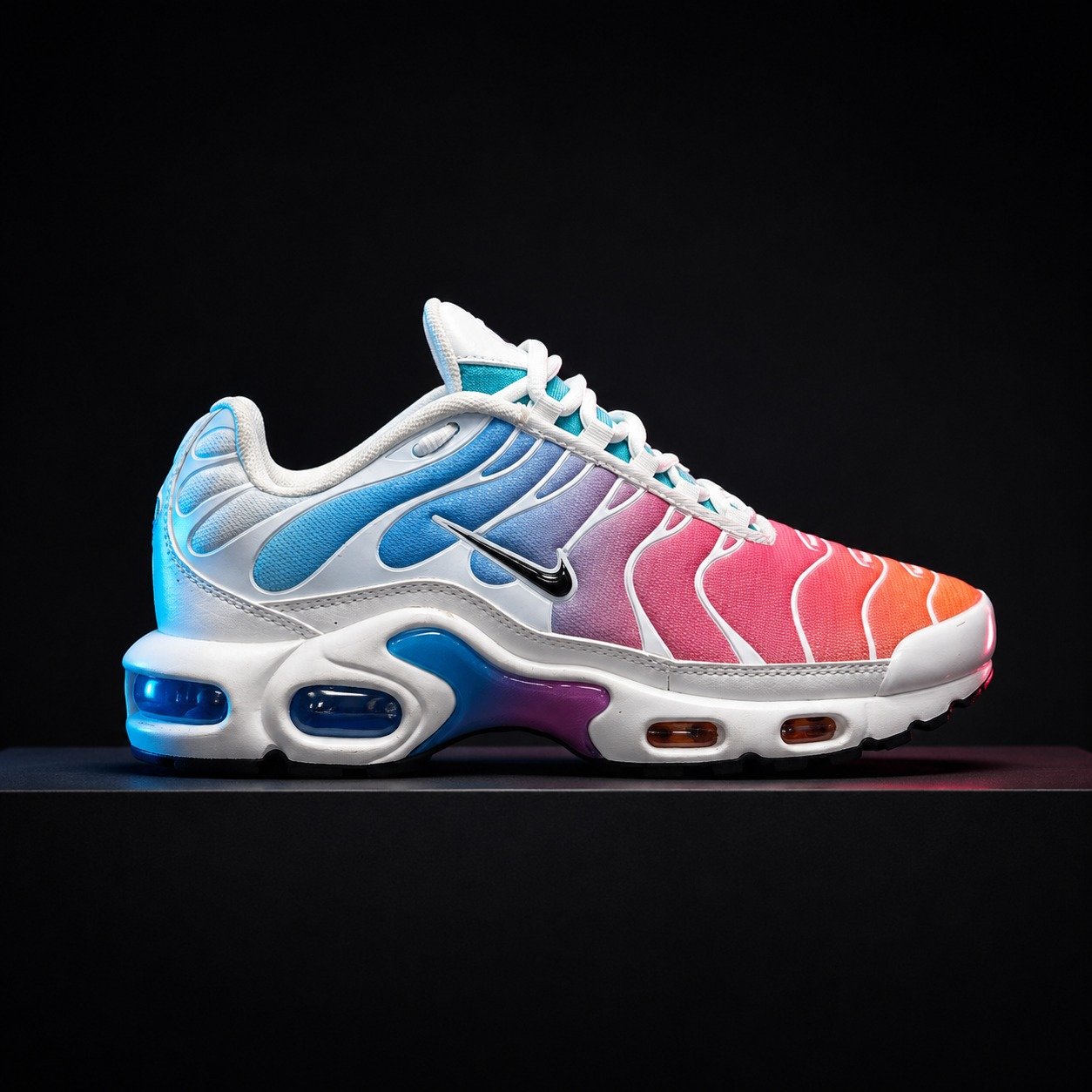 Nike Air Max Plus TN Pastel Multicolor studio