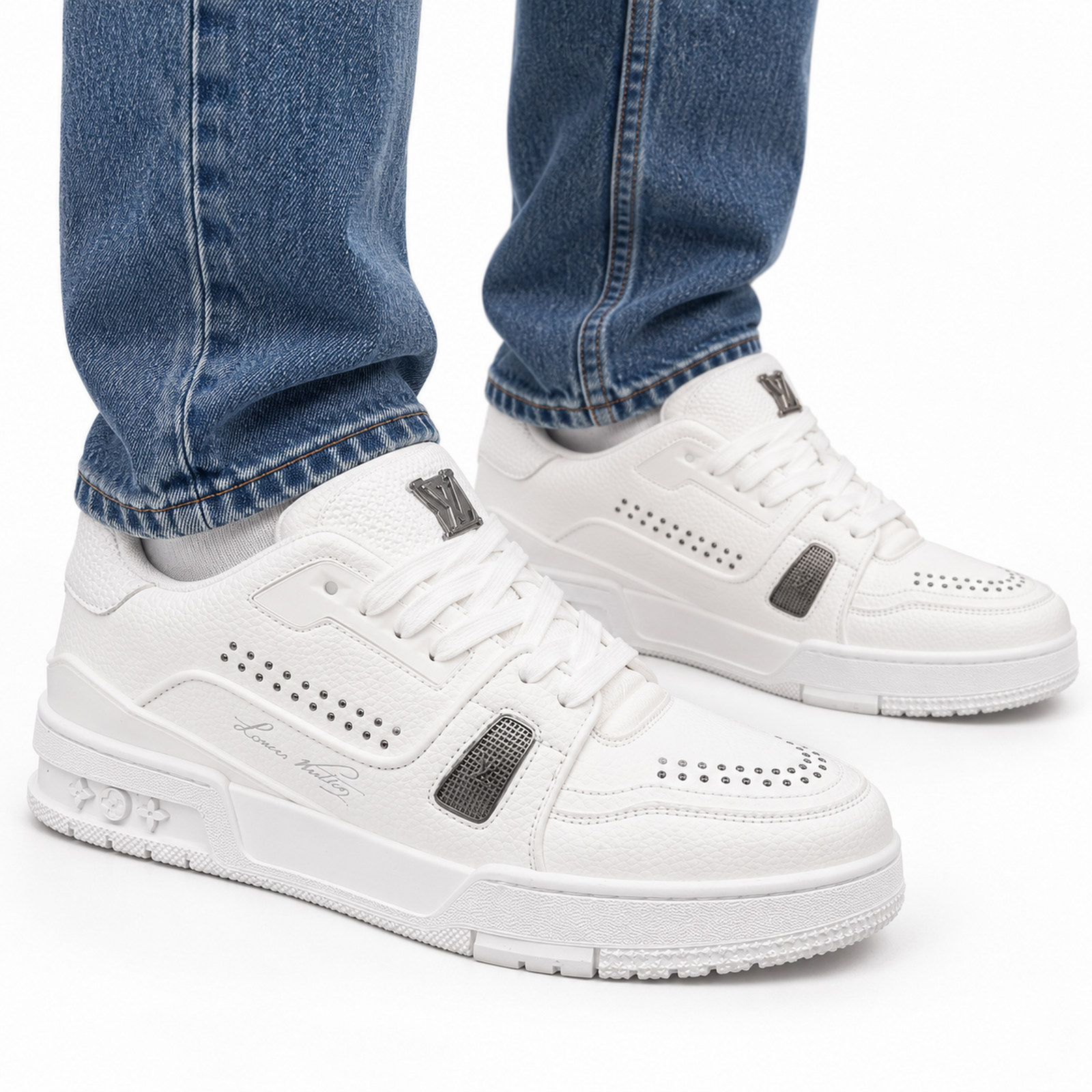 Louis Vuitton Trainer White Studded on foot