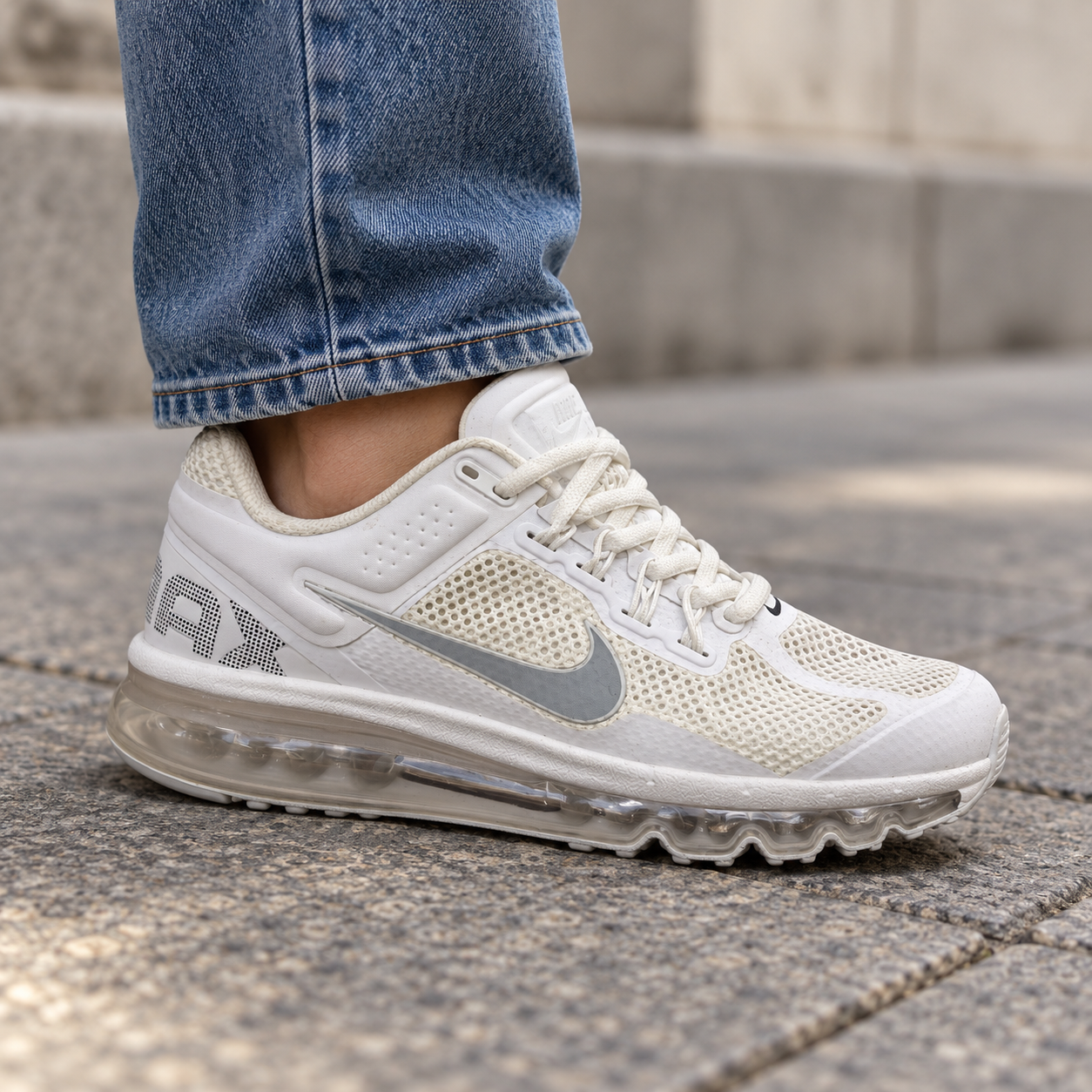 Nike Air Max 2013 White Light Grey onfoot